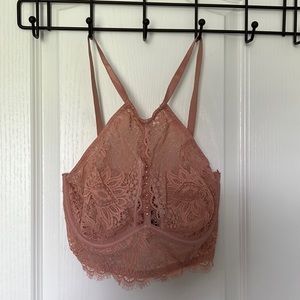 Victoria’s Secret 34DD key hole bra